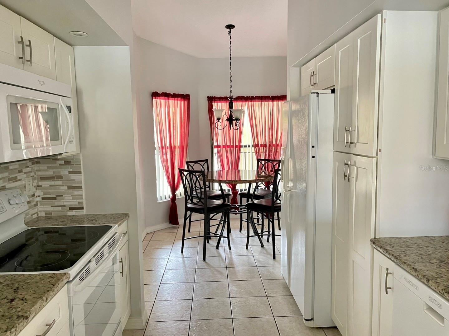 SHOREWALK BATH & TENNIS CLUB 14 - Residential