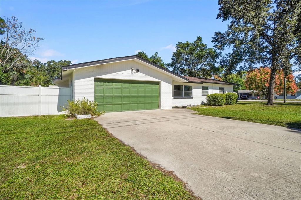 Photo of 1850 W Lake Brantley Road, Longwood, FL 32779 (MLS # O6366678)