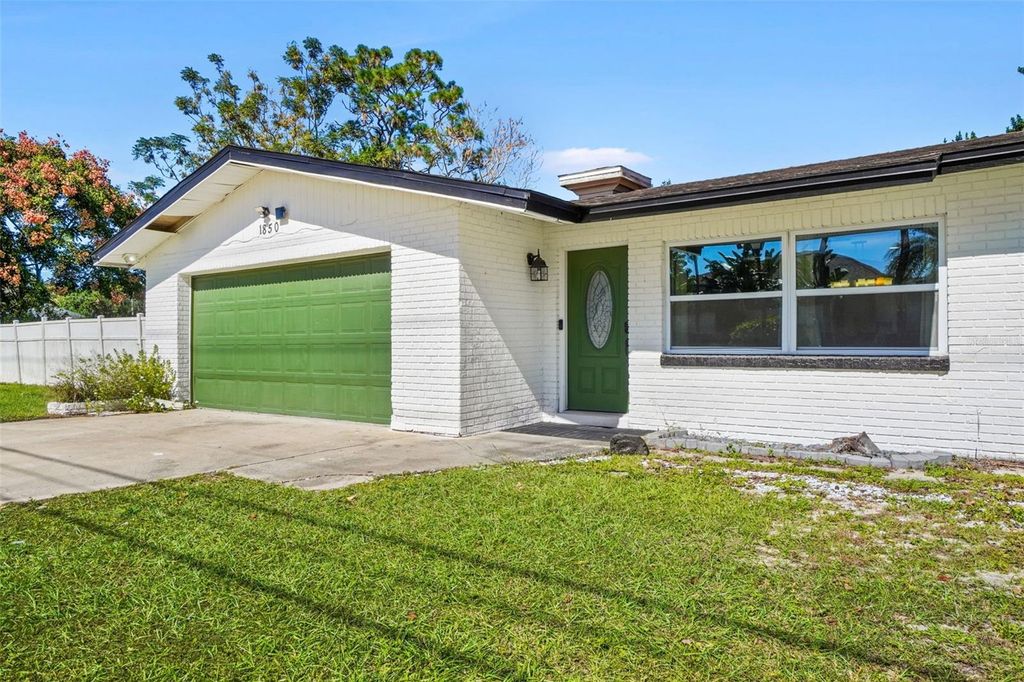 Photo of 1850 W Lake Brantley Road, Longwood, FL 32779 (MLS # O6366678)