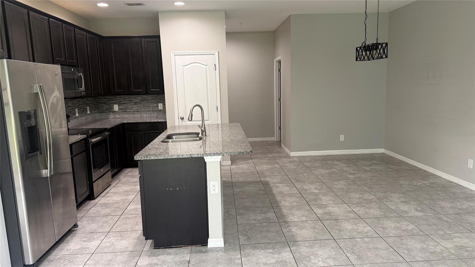 1804 LEMON DROP COURT