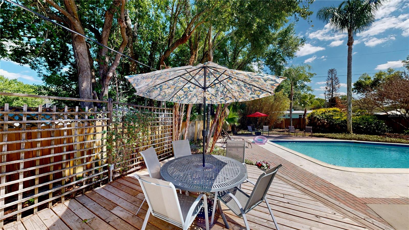 ARDMORE PARK - Residential