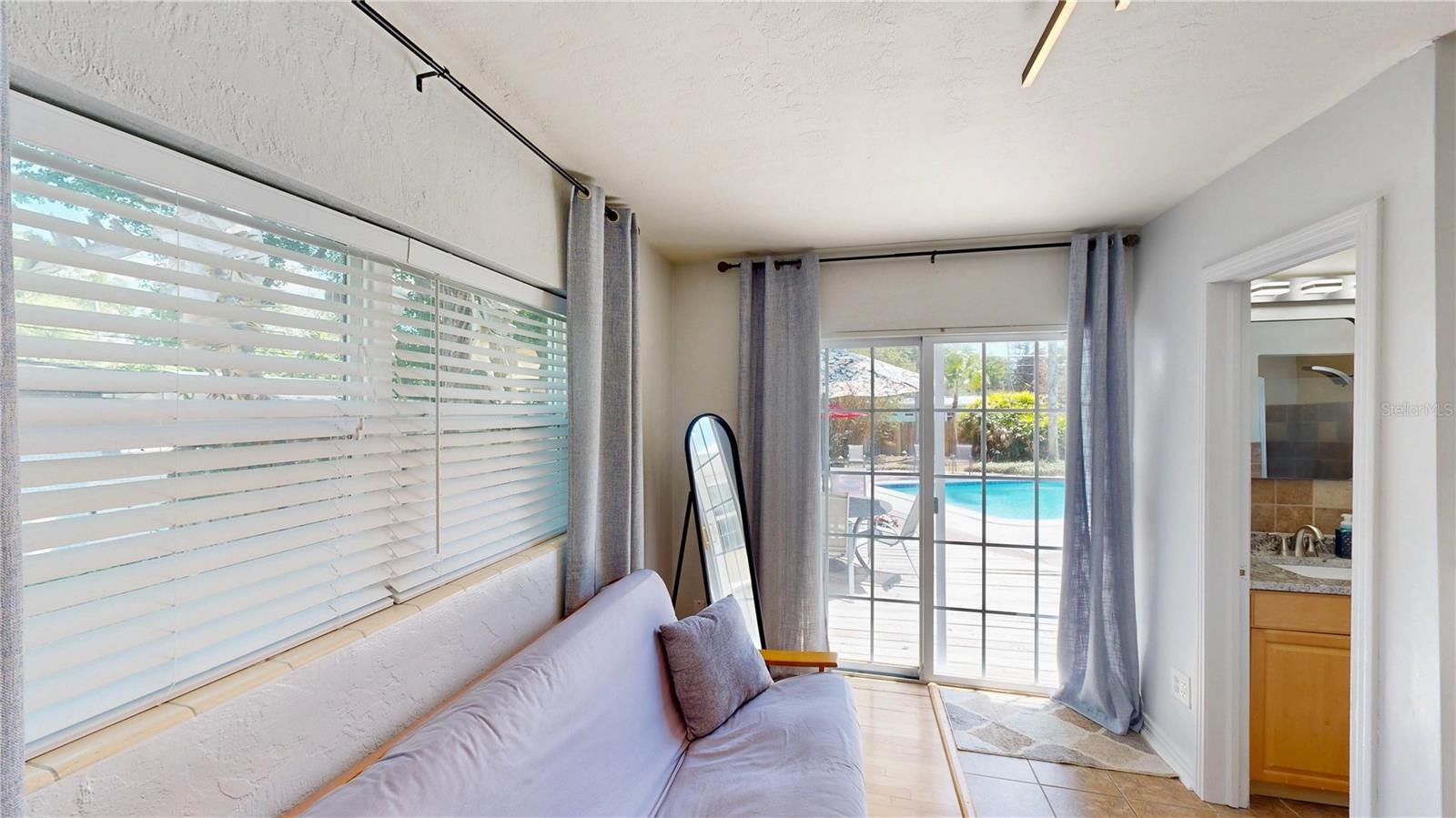 ARDMORE PARK - Residential