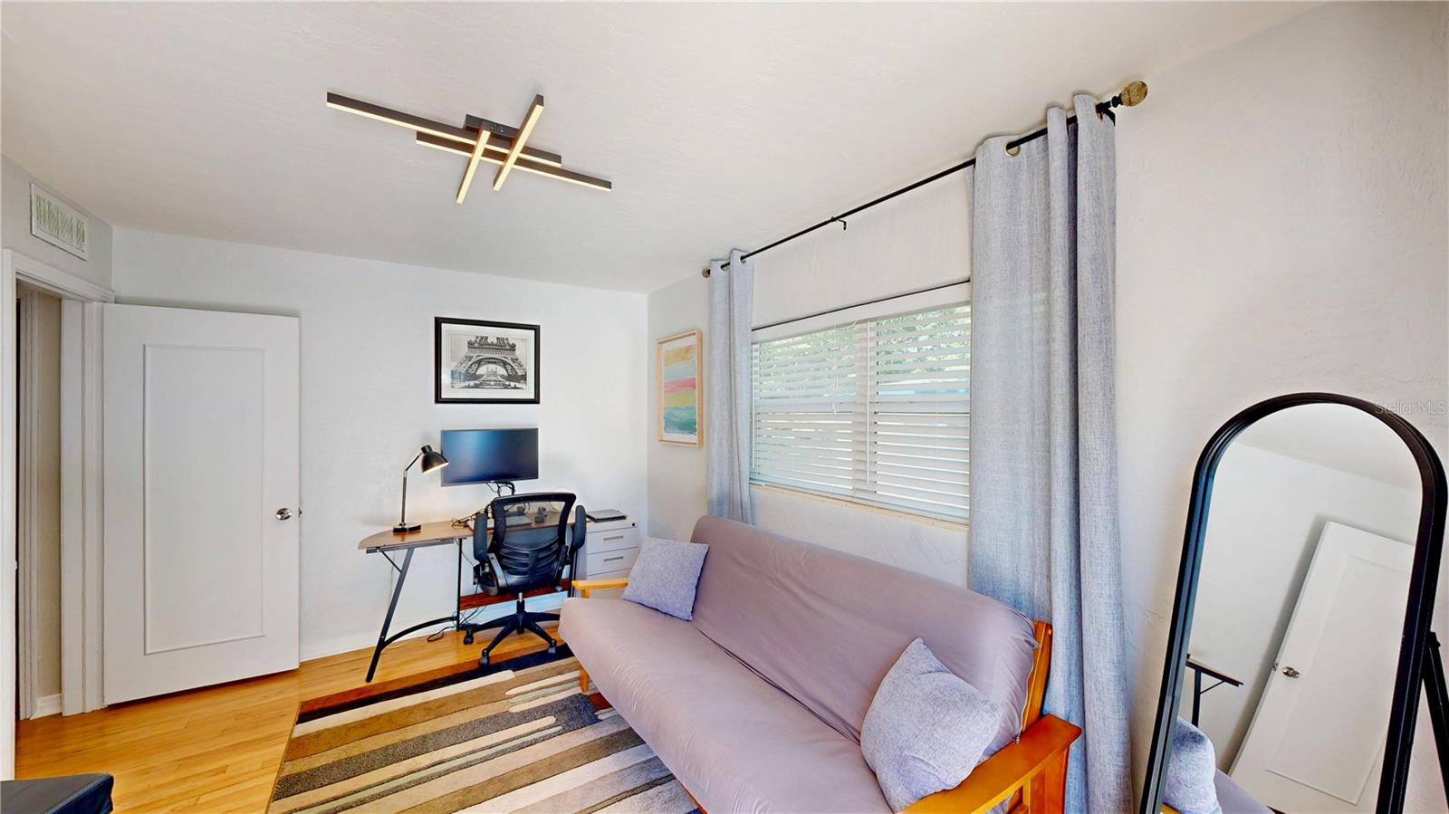 ARDMORE PARK - Residential