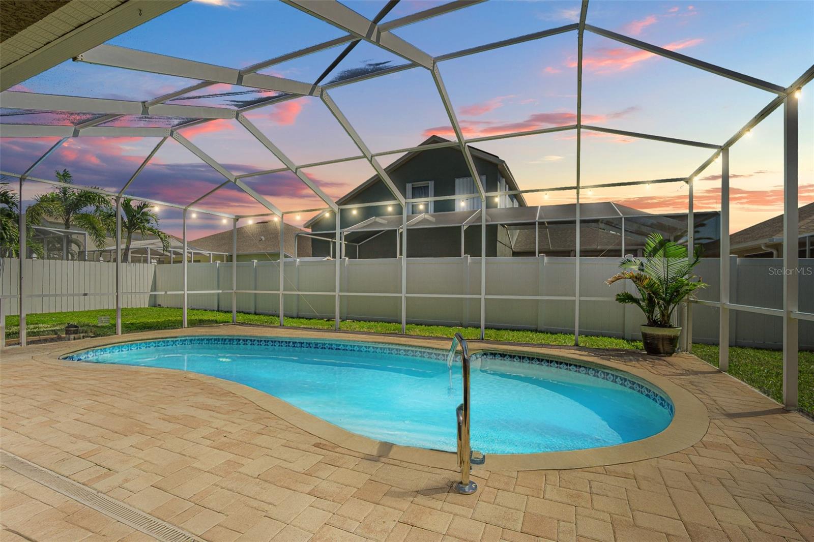 KEY VISTA PH 02 - Residential