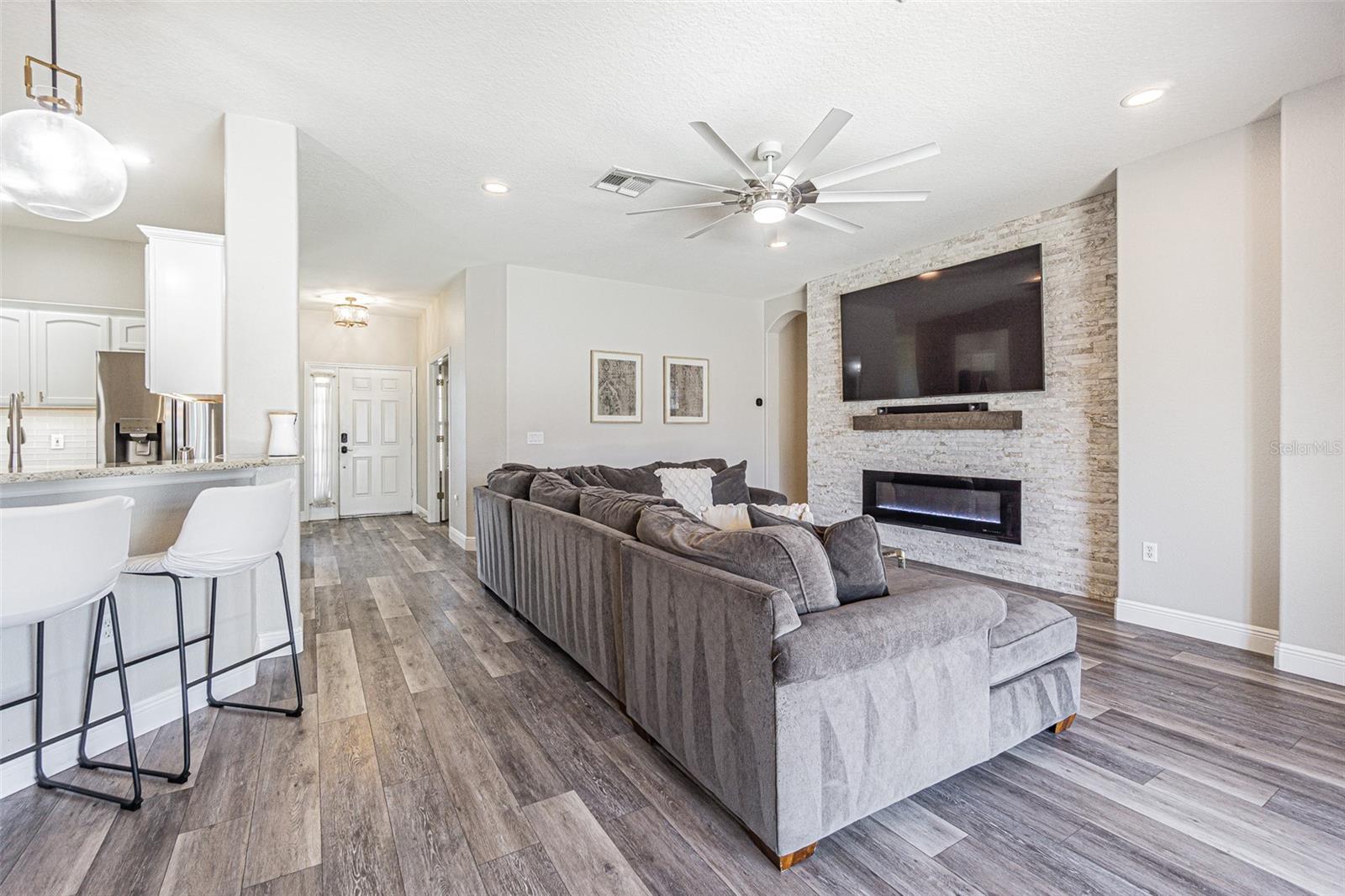 KEY VISTA PH 02 - Residential