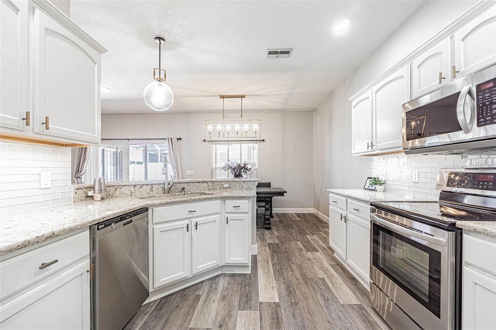 KEY VISTA PH 02 - Residential