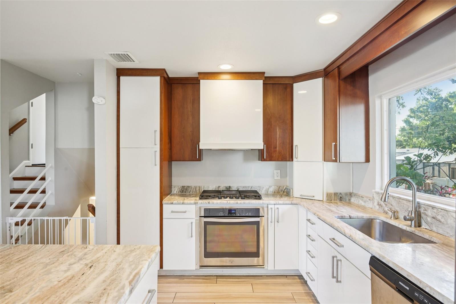 ORANGE TERRACE 2ND ADD - Residential