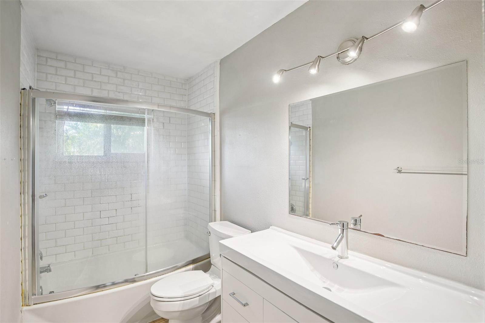 ORANGE TERRACE 2ND ADD - Residential