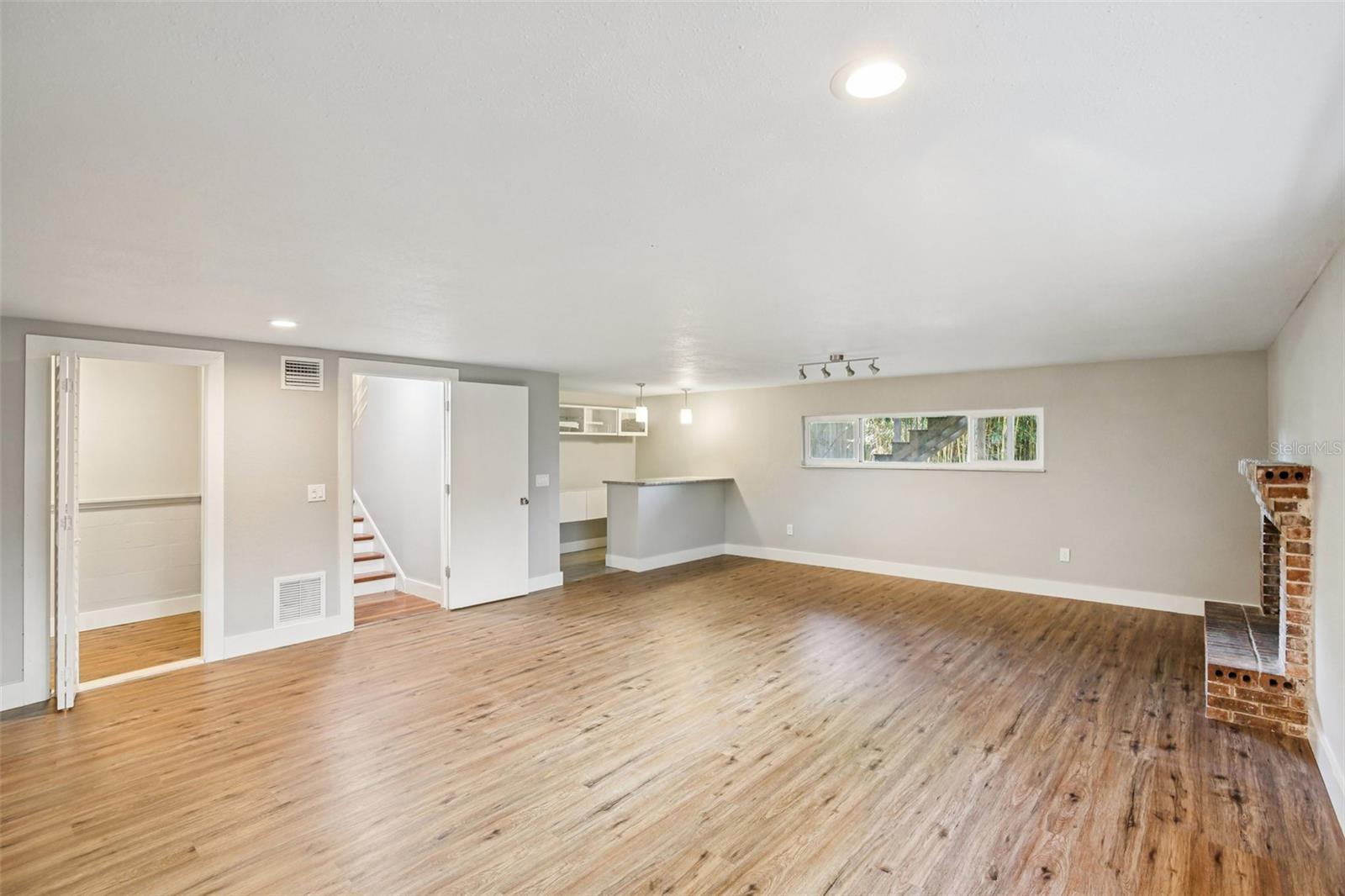 ORANGE TERRACE 2ND ADD - Residential