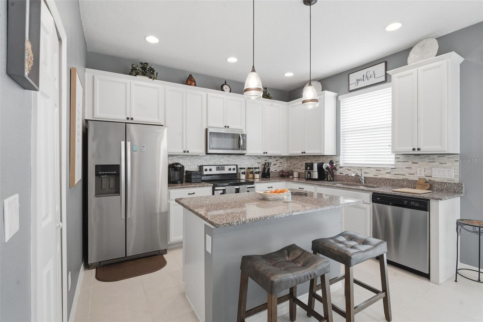 AMBERGATE - Residential