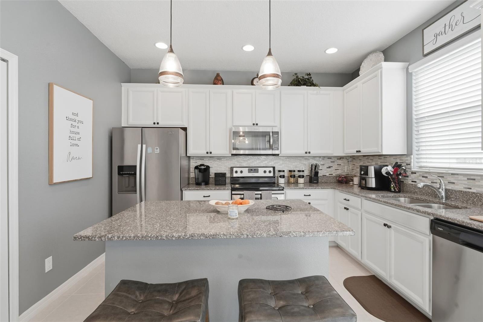 AMBERGATE - Residential