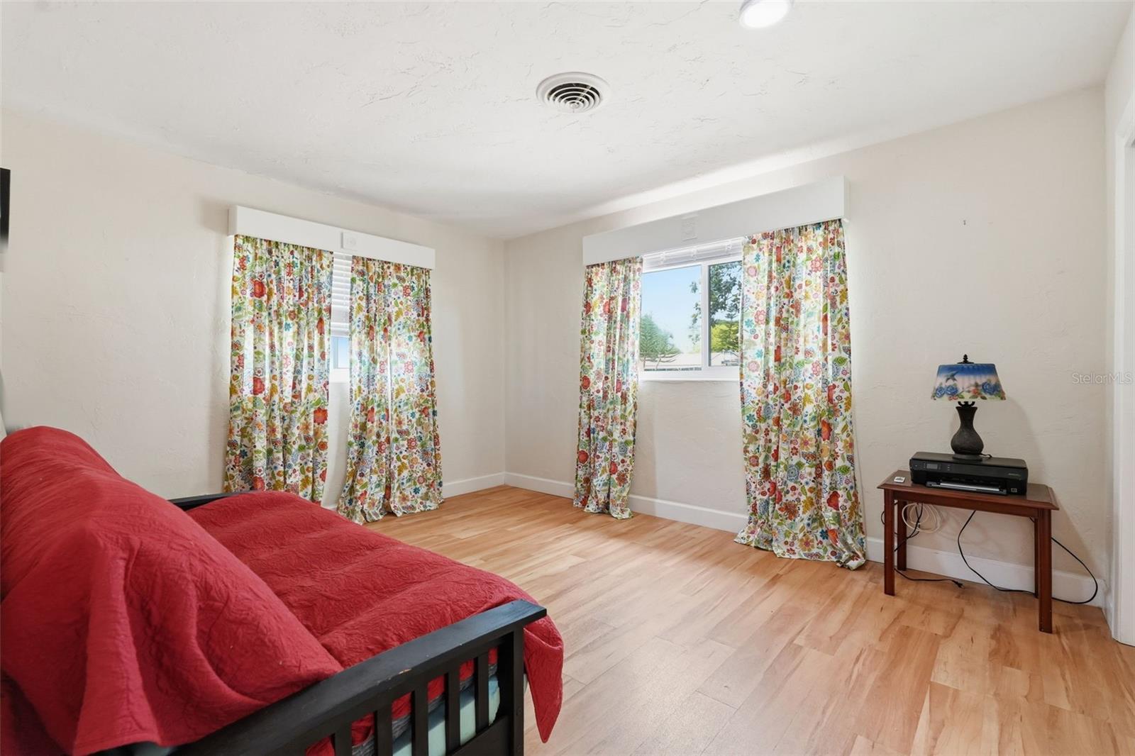 LAKE SHORE ESTATES 1ST ADD - Residential