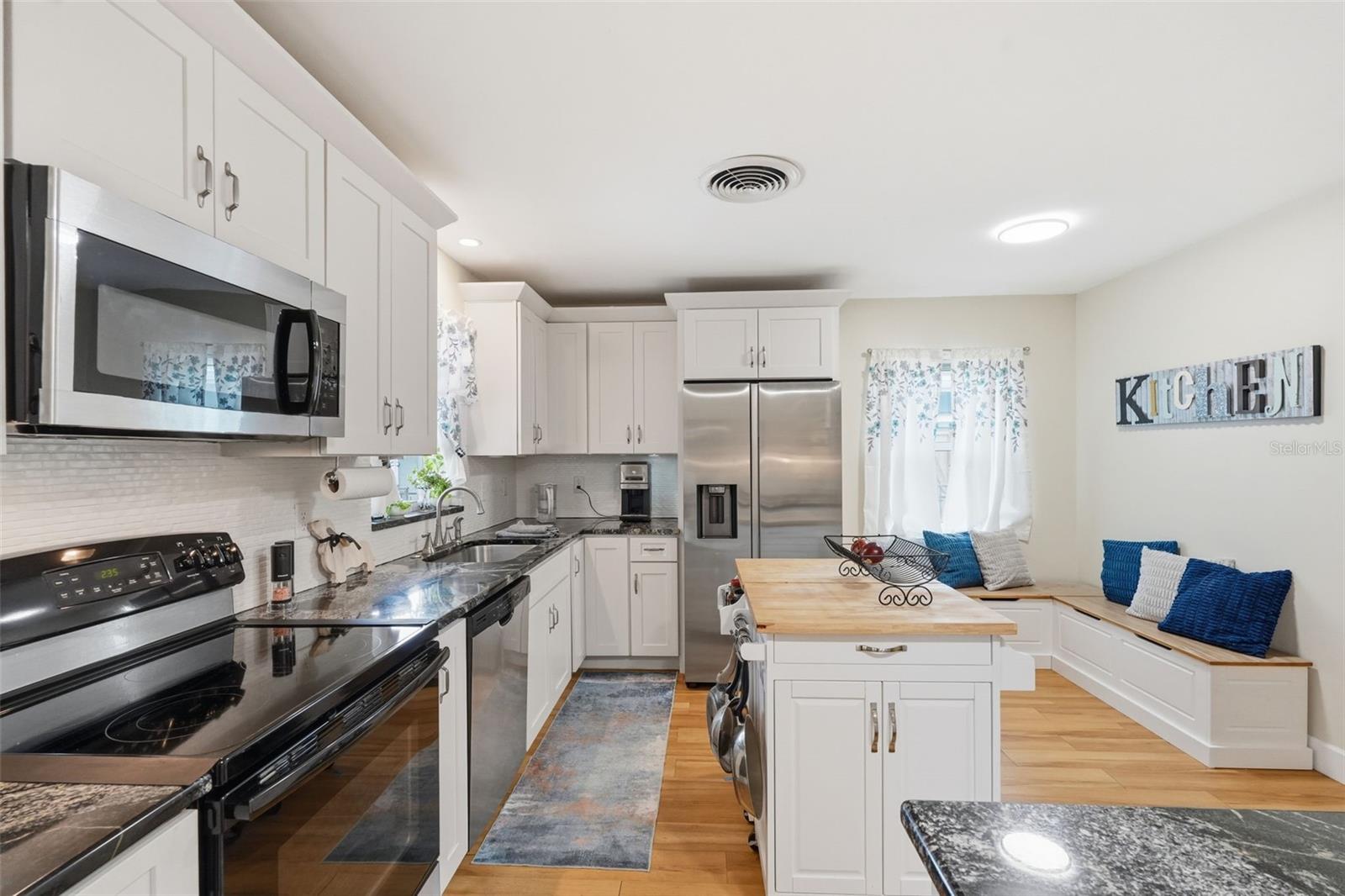 LAKE SHORE ESTATES 1ST ADD - Residential