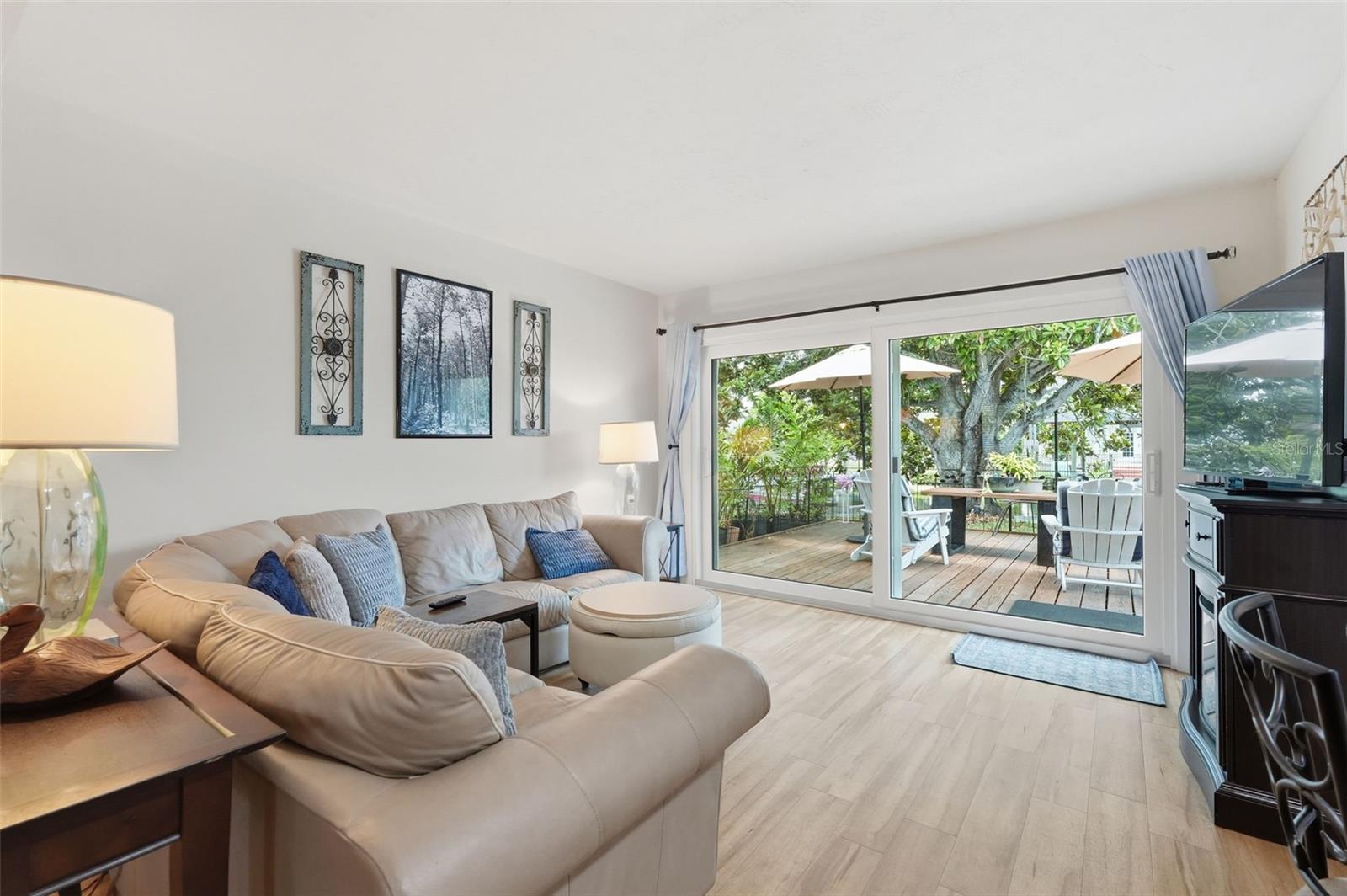 LAKE SHORE ESTATES 1ST ADD - Residential