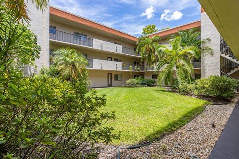 A home in LAKELAND