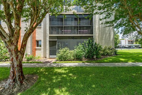 A home in LAKELAND