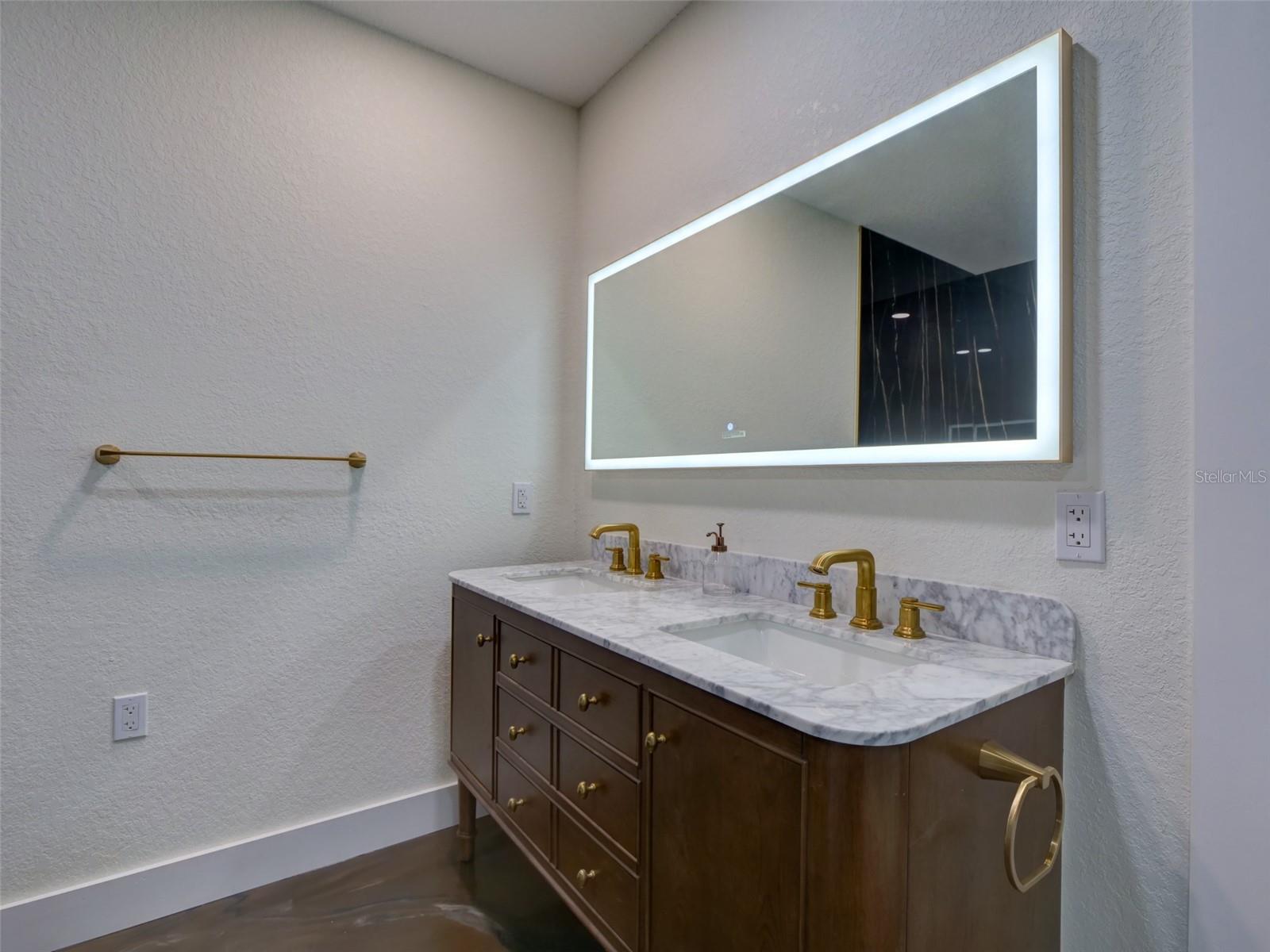 RIDGE MANOR ESTATES - Residential