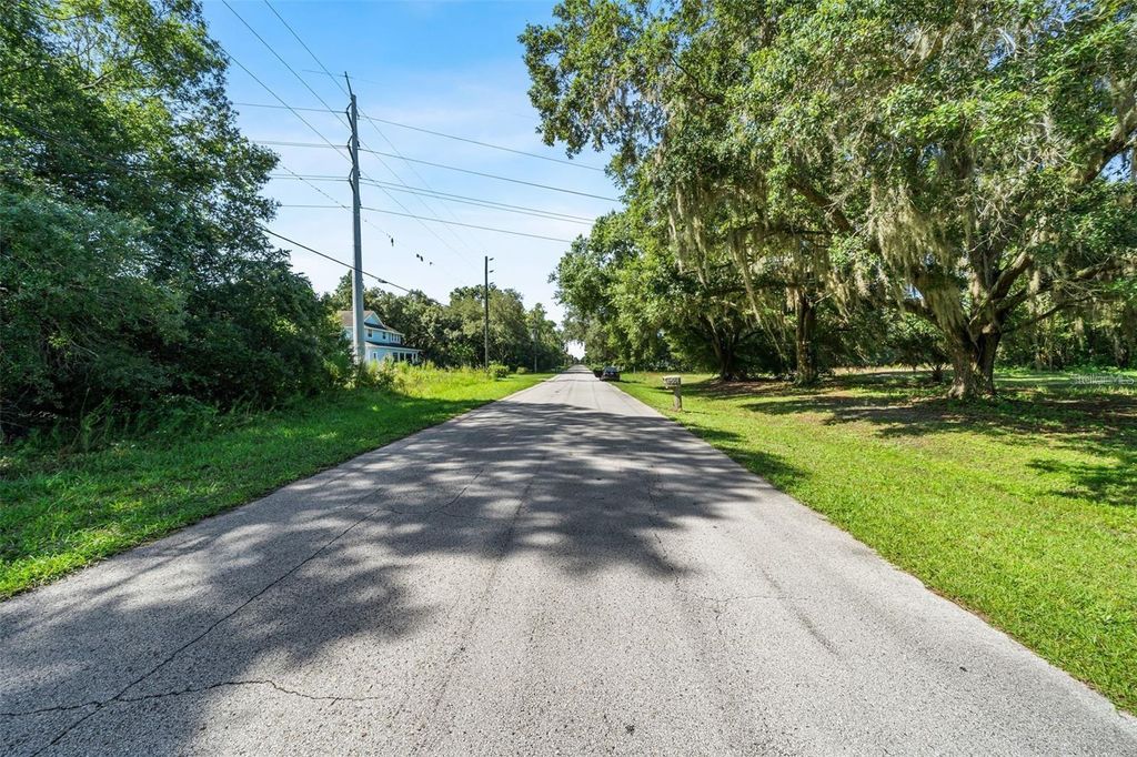 Photo of 4000 Fox Ridge Boulevard, Zephyrhills, FL 33543 (MLS # TB8354474)