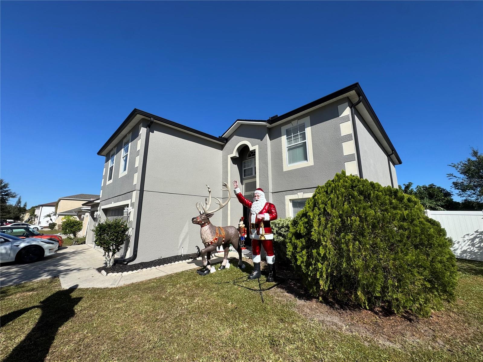 627 WOODLAND CREEK BOULEVARD