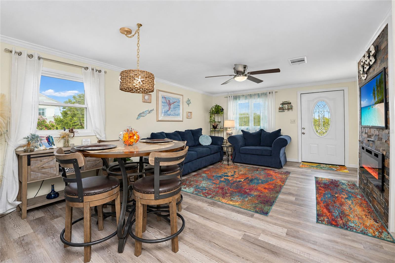 1530 SANDERLING DRIVE