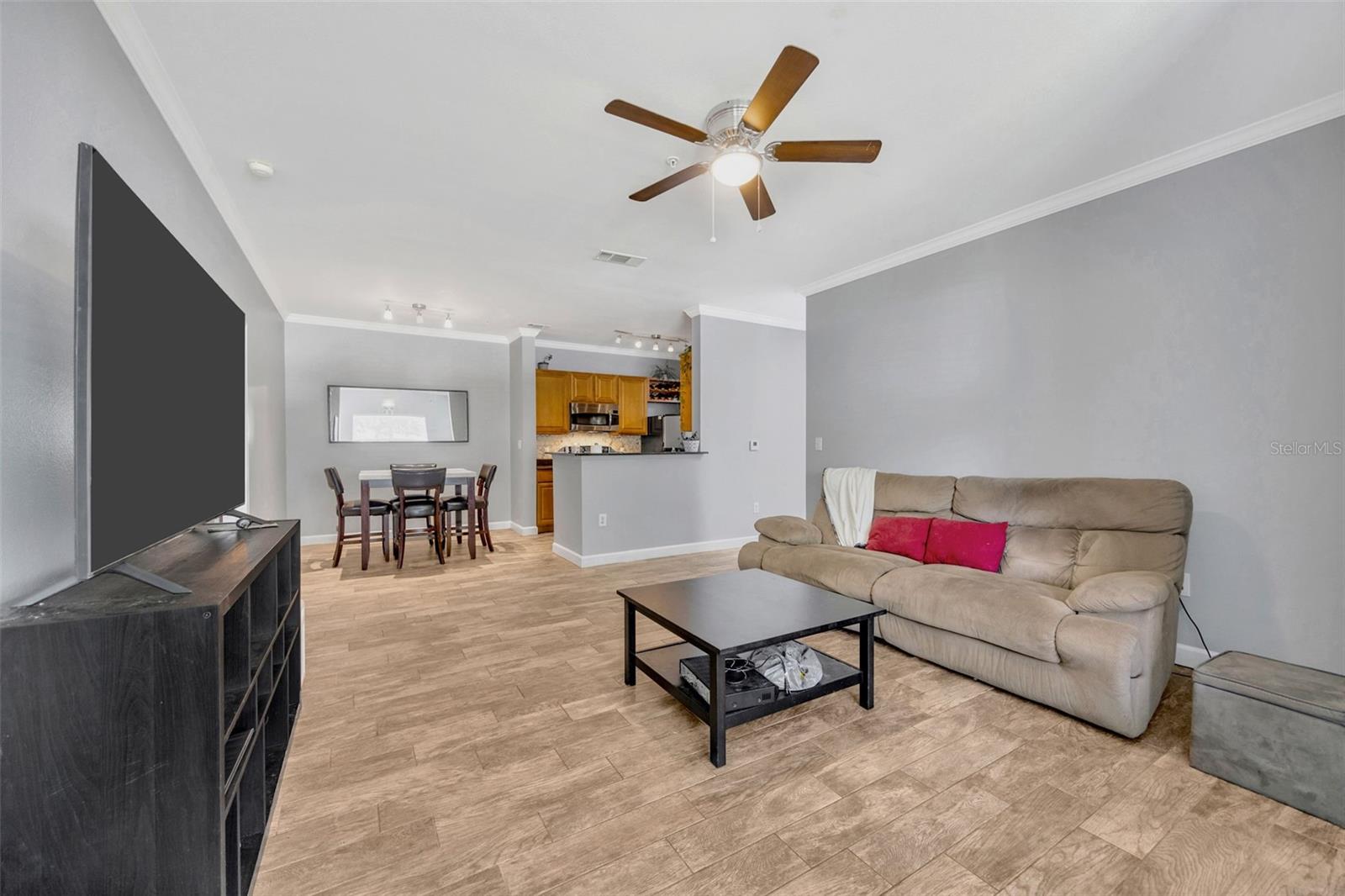 EQUESTRIAN PARC AT HIGHWOODS P - Residential