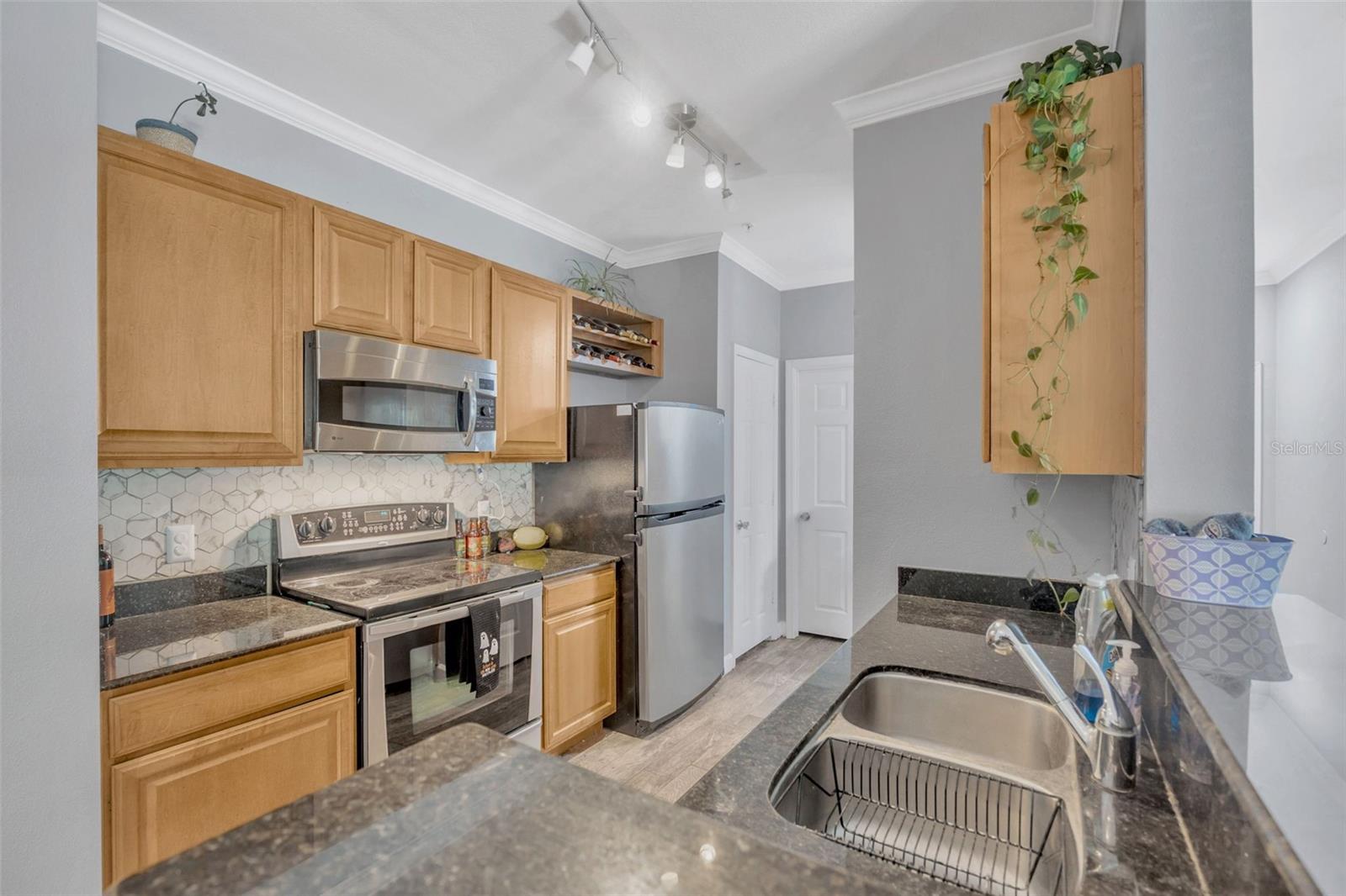 EQUESTRIAN PARC AT HIGHWOODS P - Residential