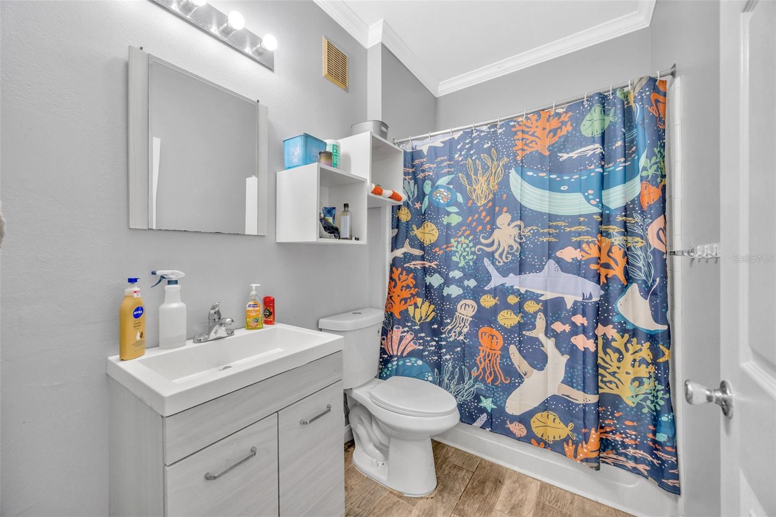 EQUESTRIAN PARC AT HIGHWOODS P - Residential