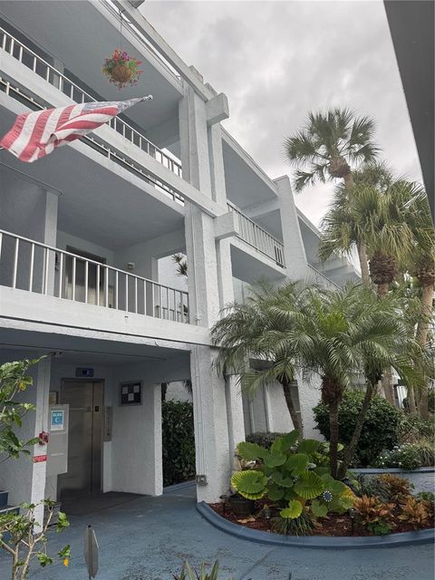 Photo of 225 Country Club Drive #C326, Largo, FL 33771 (MLS # TB8464227)