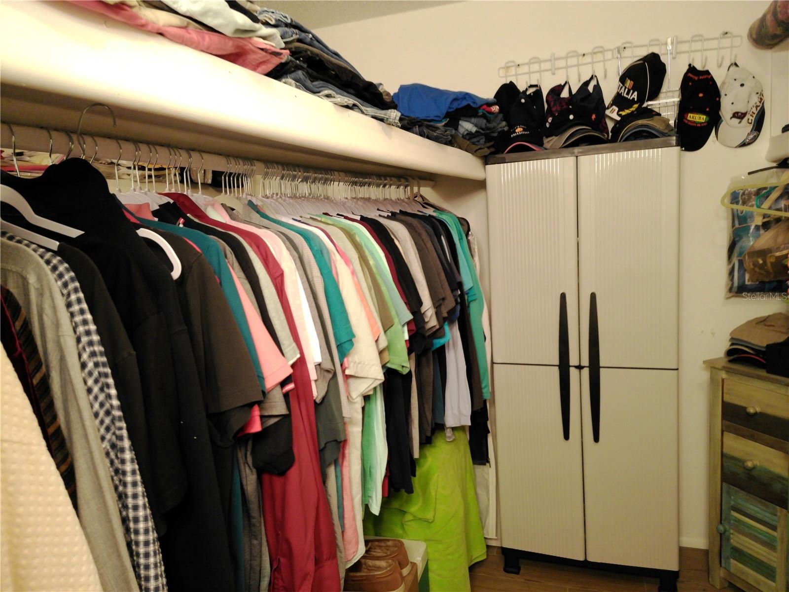 PENTHOUSE GREENS - Residential