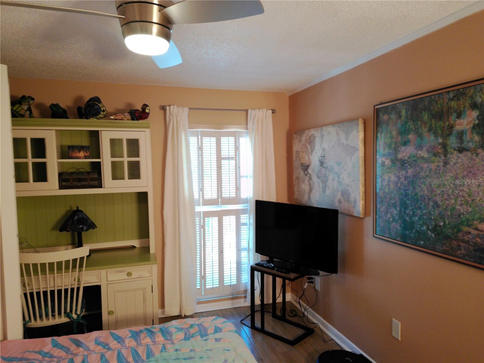 PENTHOUSE GREENS - Residential