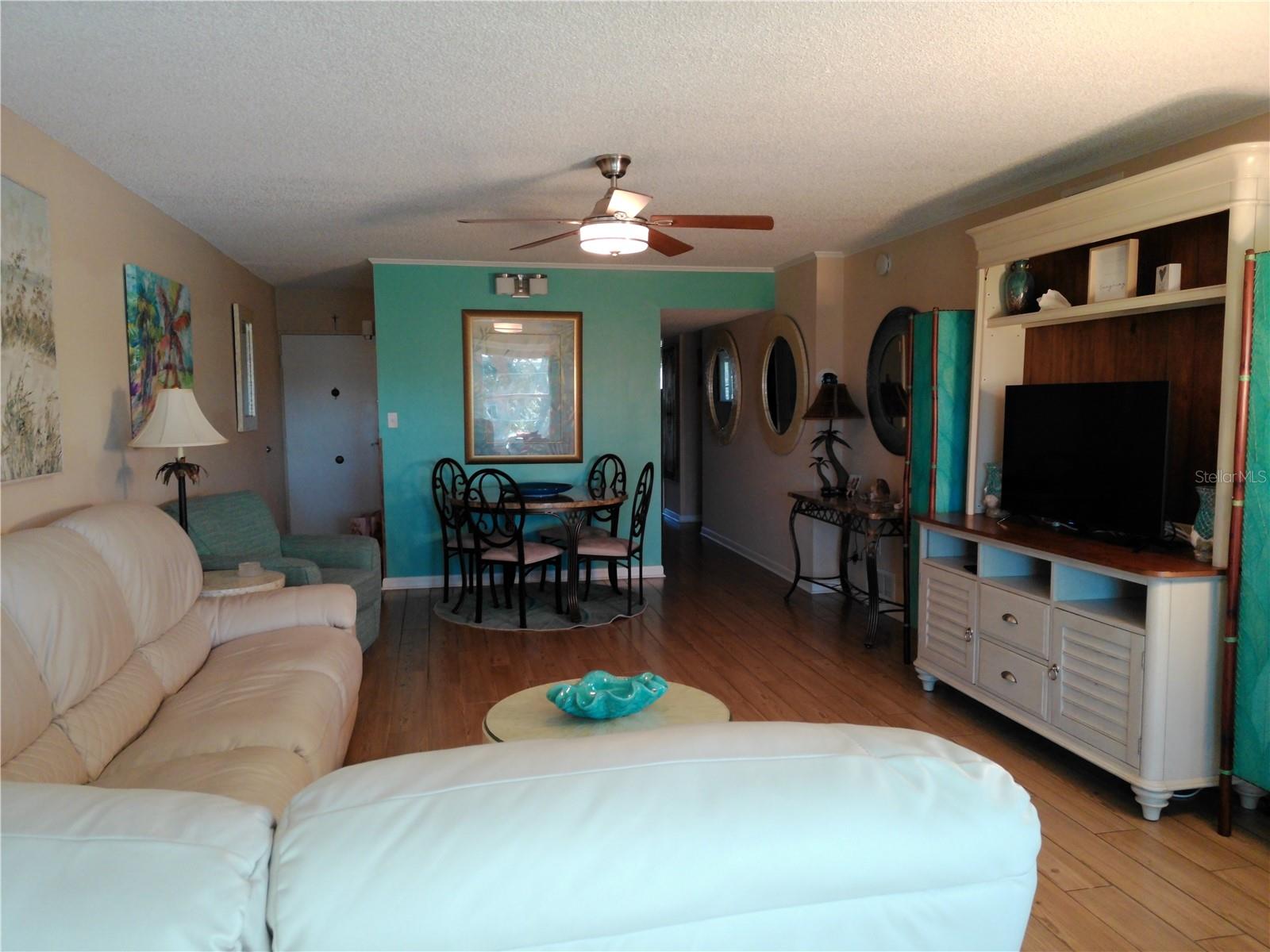 PENTHOUSE GREENS - Residential