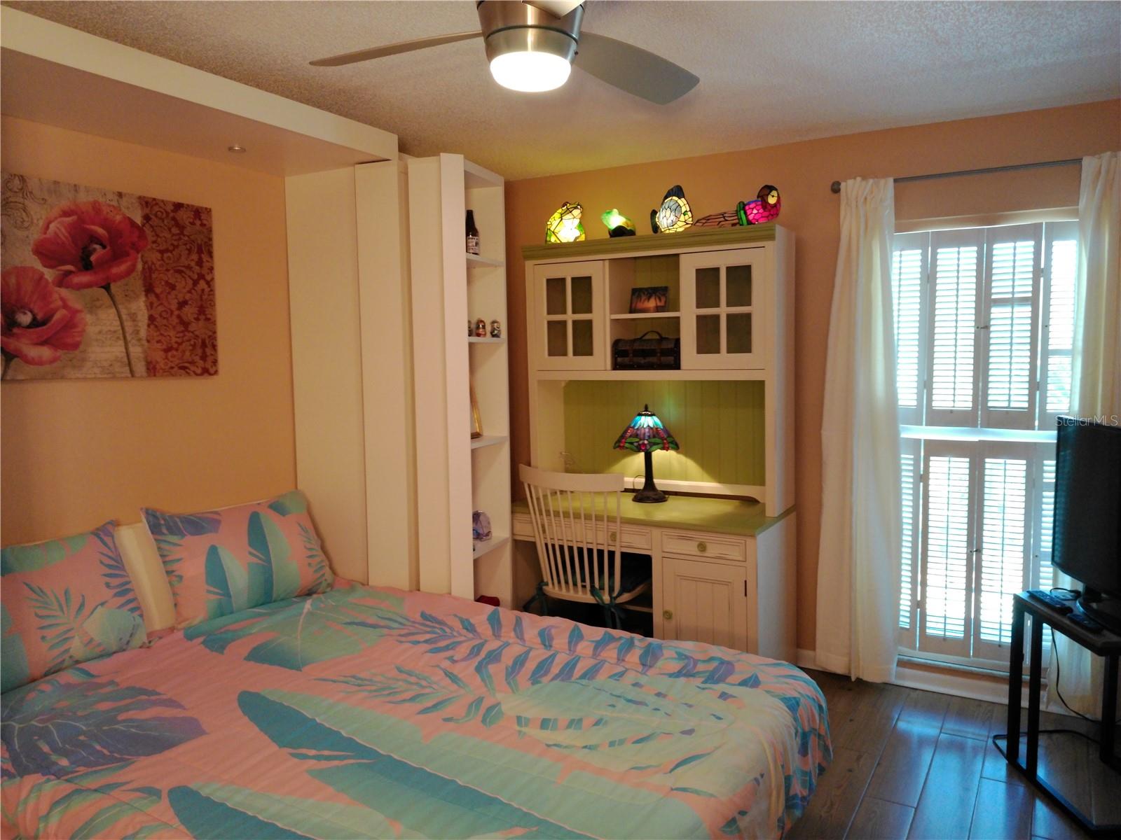 PENTHOUSE GREENS - Residential