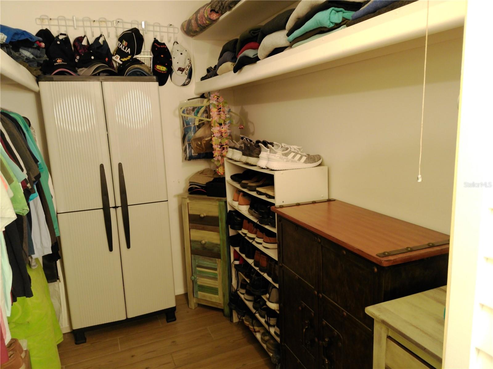 PENTHOUSE GREENS - Residential