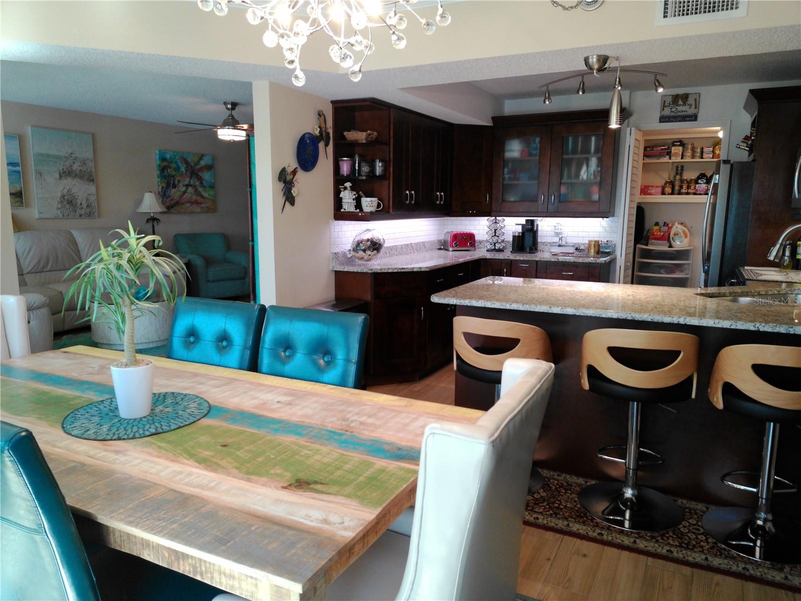 PENTHOUSE GREENS - Residential