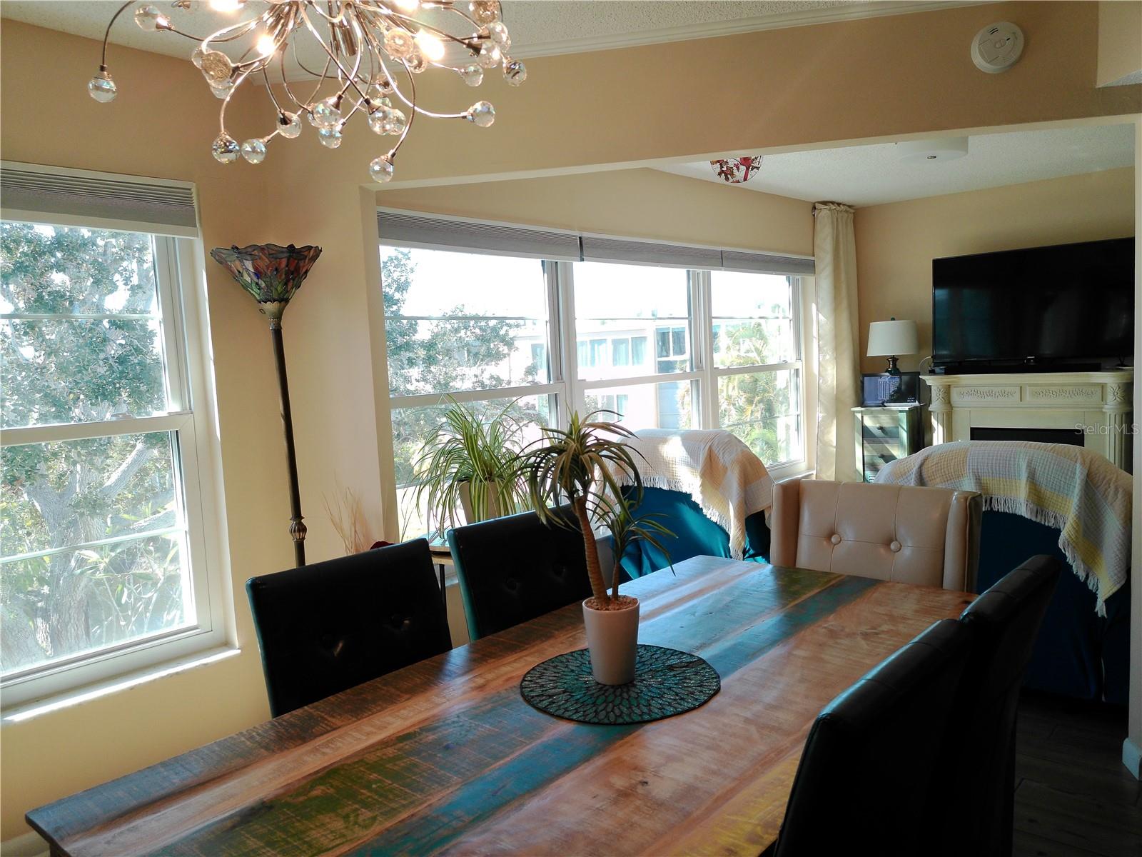 PENTHOUSE GREENS - Residential