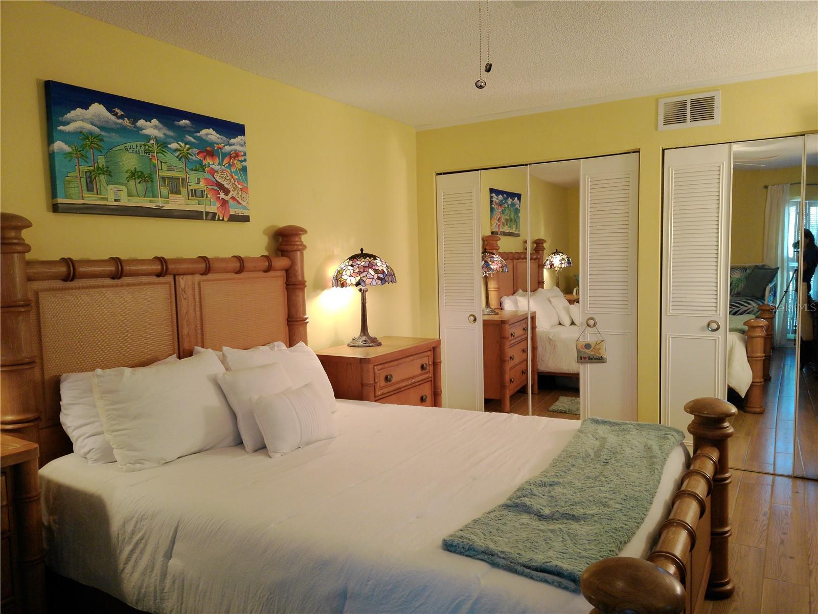 PENTHOUSE GREENS - Residential