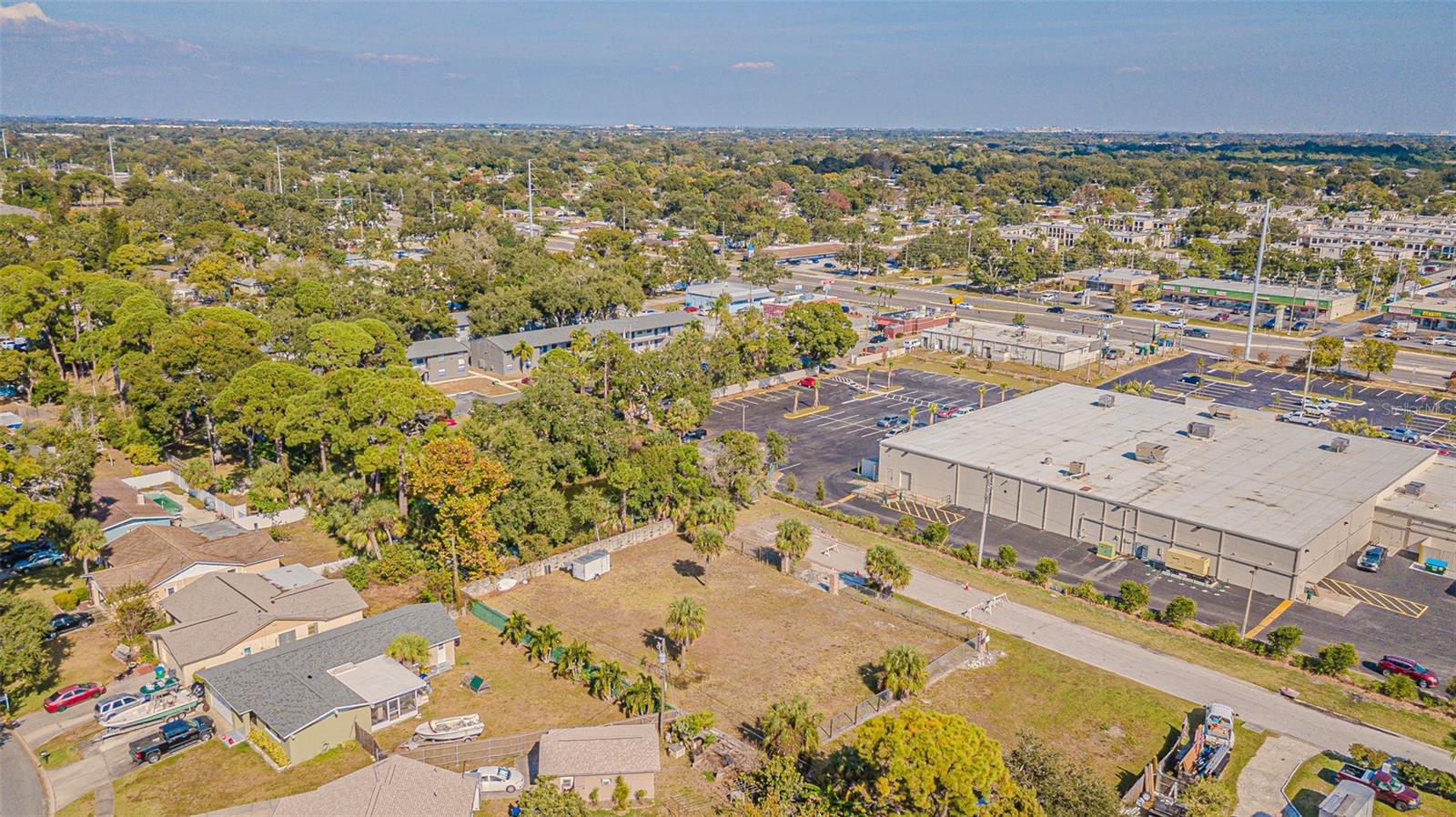 CROSS BAYOU ESTATES 8TH ADD - Land