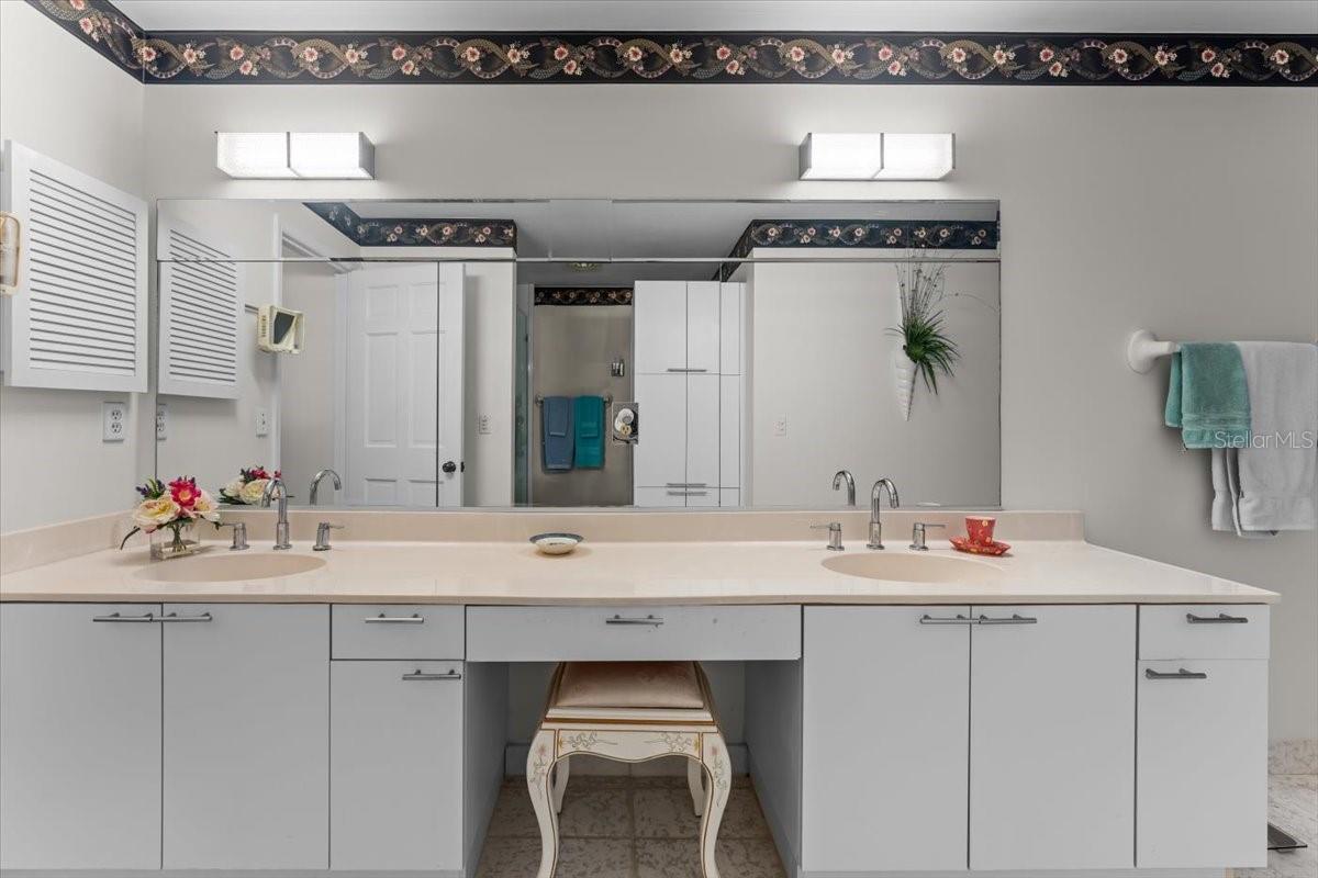 TOWNHOMES OCEAN - Residential