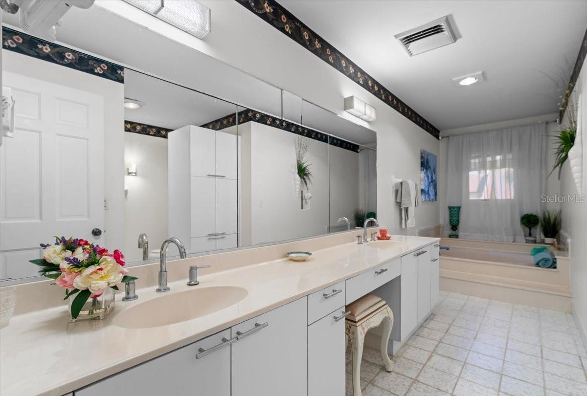 TOWNHOMES OCEAN - Residential