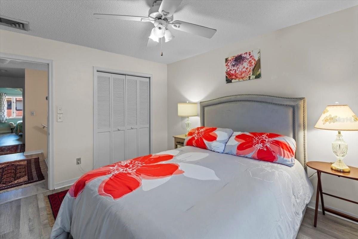 TOWNHOMES OCEAN - Residential