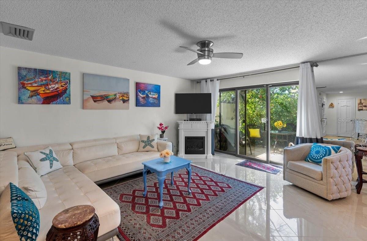 TOWNHOMES OCEAN - Residential