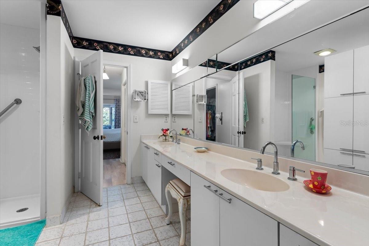 TOWNHOMES OCEAN - Residential