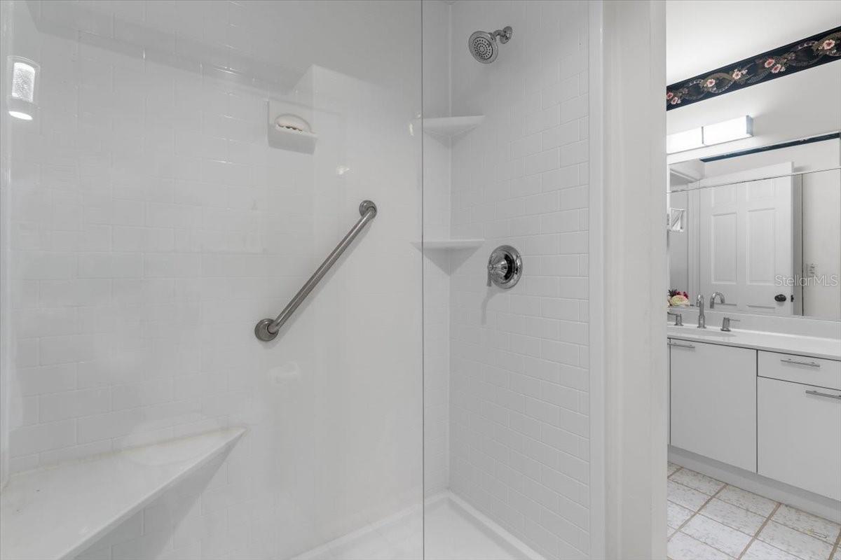 TOWNHOMES OCEAN - Residential