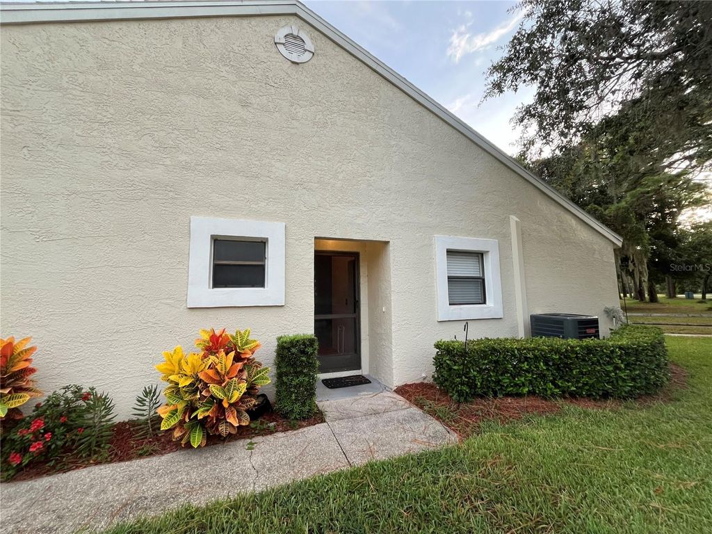 Photo of 9410 Nakoma Way #H, Weeki Wachee, FL 34613 (MLS # W7880826)