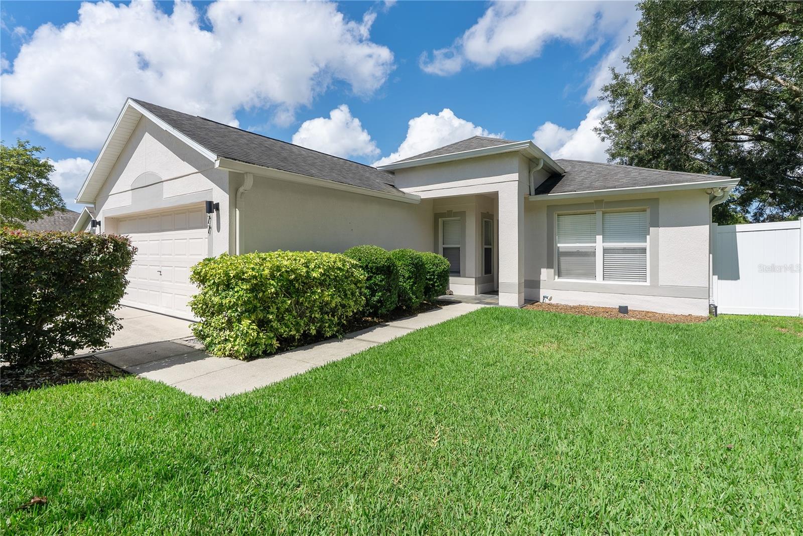 Welcome to Your Dream Home in the Heart of Oviedo!
Nestled in the highly sought-after Sawgrass subdivision, this charming single-family home offers the perfect blend of comfort, style, and community. Known for its peaceful streets, beautifully maintained surroundings, and convenient location, Sawgrass is a favorite among homeowners seeking both tranquility and accessibility. You'll enjoy nearby parks, top-rated schools, shopping centers, and easy access to major highways—making daily commutes and weekend outings a breeze.
Step inside this move-in ready, one-story gem featuring 3 spacious bedrooms and 2 full bathrooms. The open-concept layout is enhanced with laminated flooring throughout, providing a sleek and modern look with low-maintenance appeal. All bedrooms boasts a beautifully designed custom closet, offering both function and luxury with built-in organization and extra storage space.The kitchen and living areas flow seamlessly together, perfect for entertaining or enjoying quiet nights at home.
Outside, you’ll fall in love with the generously sized patio area—ideal for BBQs, outdoor dining, or simply relaxing under the sun. Whether you're hosting family gatherings or enjoying a morning coffee, this backyard is a true retreat.
Don't miss the opportunity to own this beautiful home in one of the area's most desirable neighborhoods. Schedule your private tour today and experience all that Sawgrass Subdivision living has to Show!