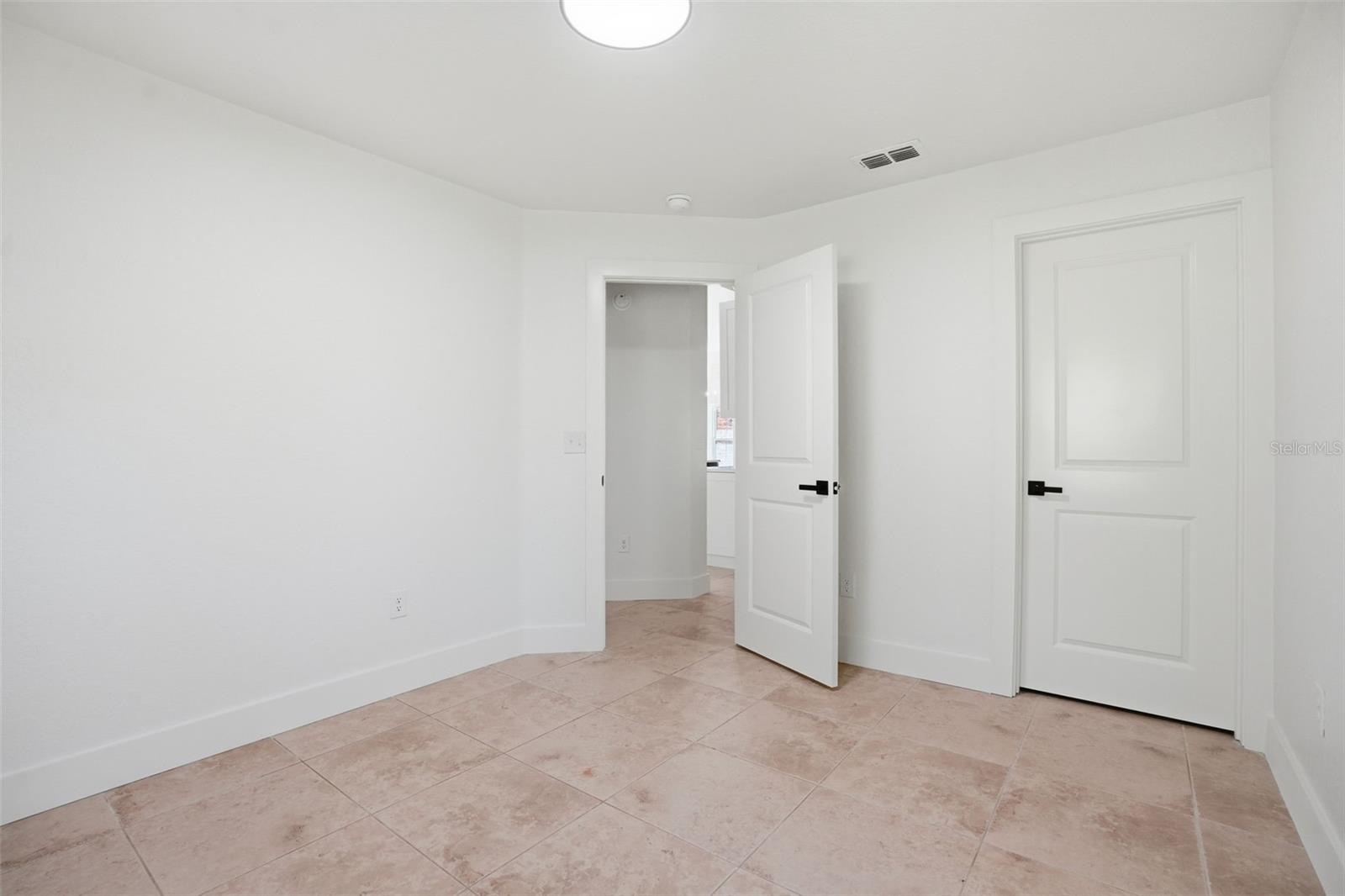 WESTLAKE - Residential