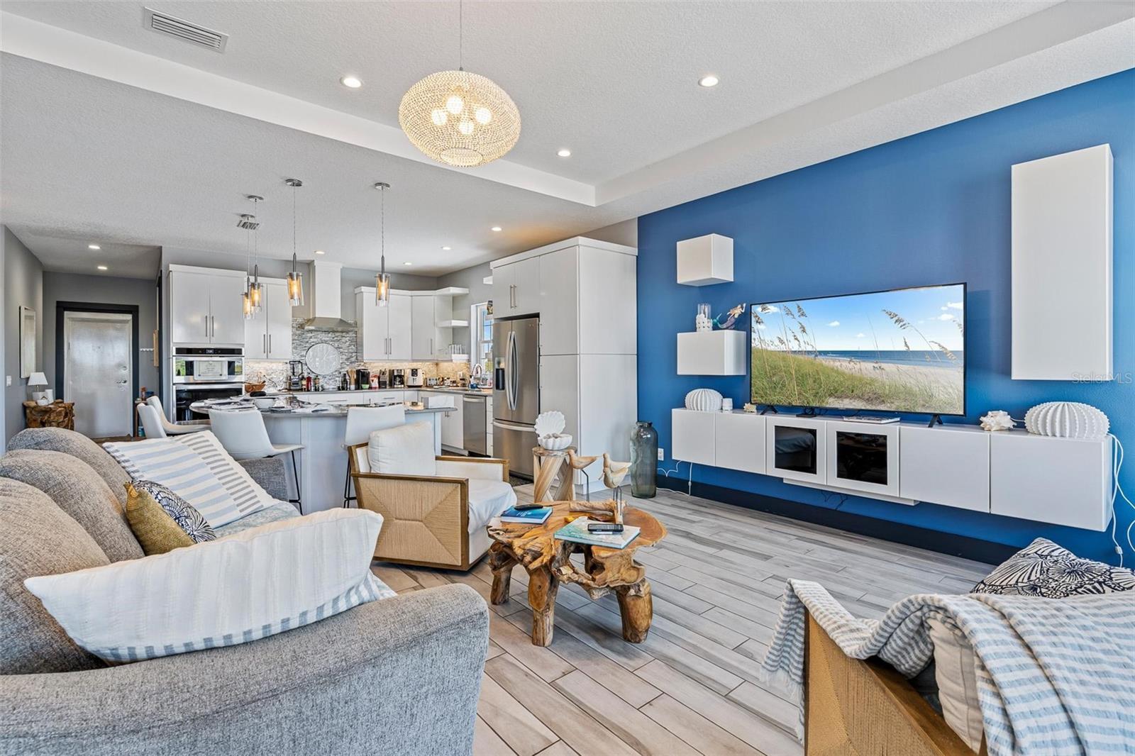 DETWILERS ADD 01 NEW SMYRNA BCH - Residential Lease