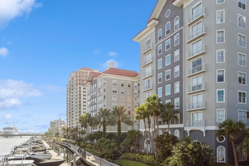 Photo of 700 S Harbour Island Boulevard #722, Tampa, FL 33602 (MLS # TB8408807)