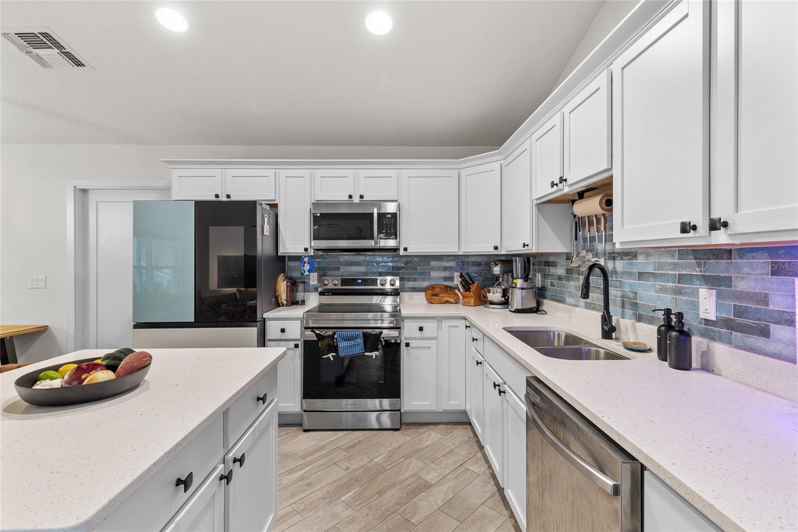 MARKHAM PARK HEIGHTS - Residential