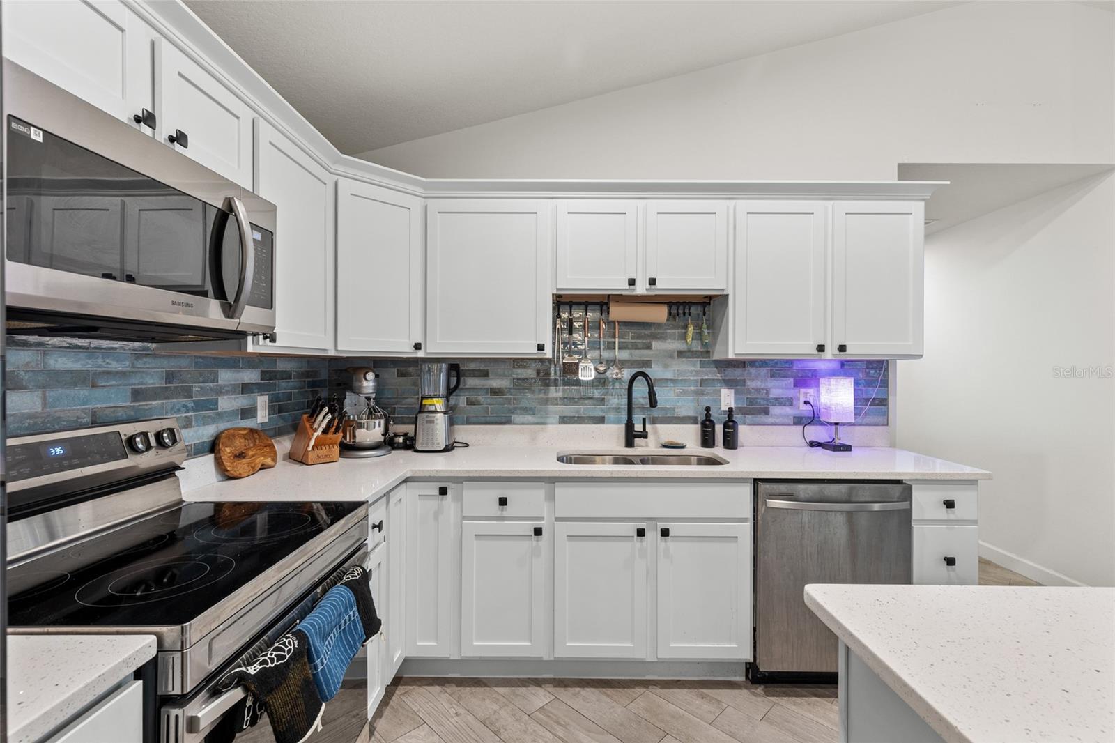 MARKHAM PARK HEIGHTS - Residential